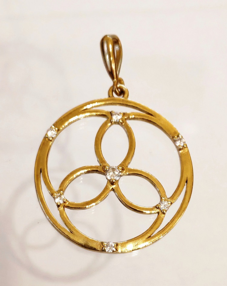 Украшение-гармонизатор. Подвеска (трилистник, большая) фото 1 — mindmachine.ru